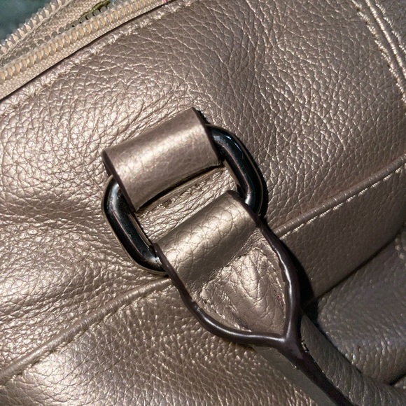 Gold Purse - Picture 3 of 3